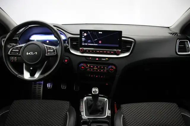 Kia Ceed view 2