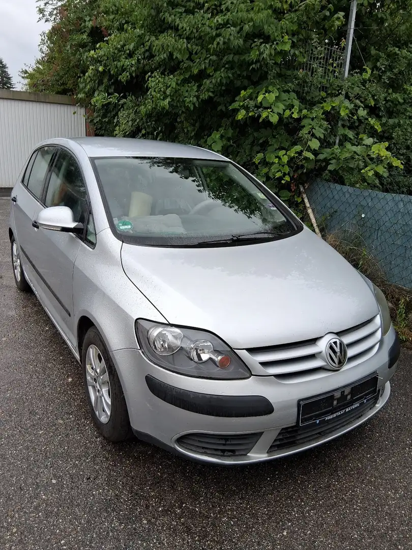 Volkswagen Golf Plus benzin /LPG AT motor Silber - 2