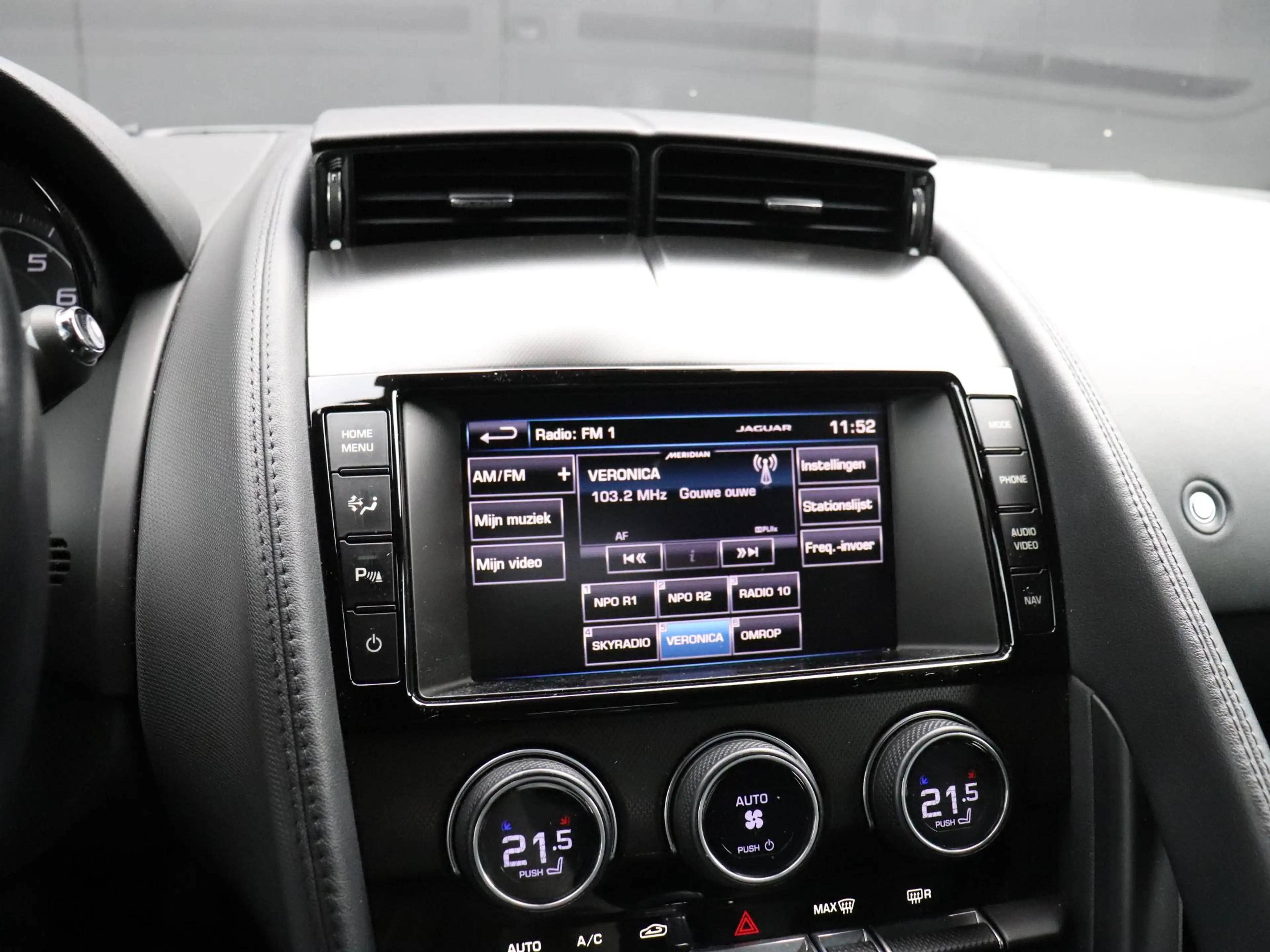 Jaguar F-Type 3.0 V6 Convertible LEDER | NAVI | MERIDIAN SURROUN — photo 10
