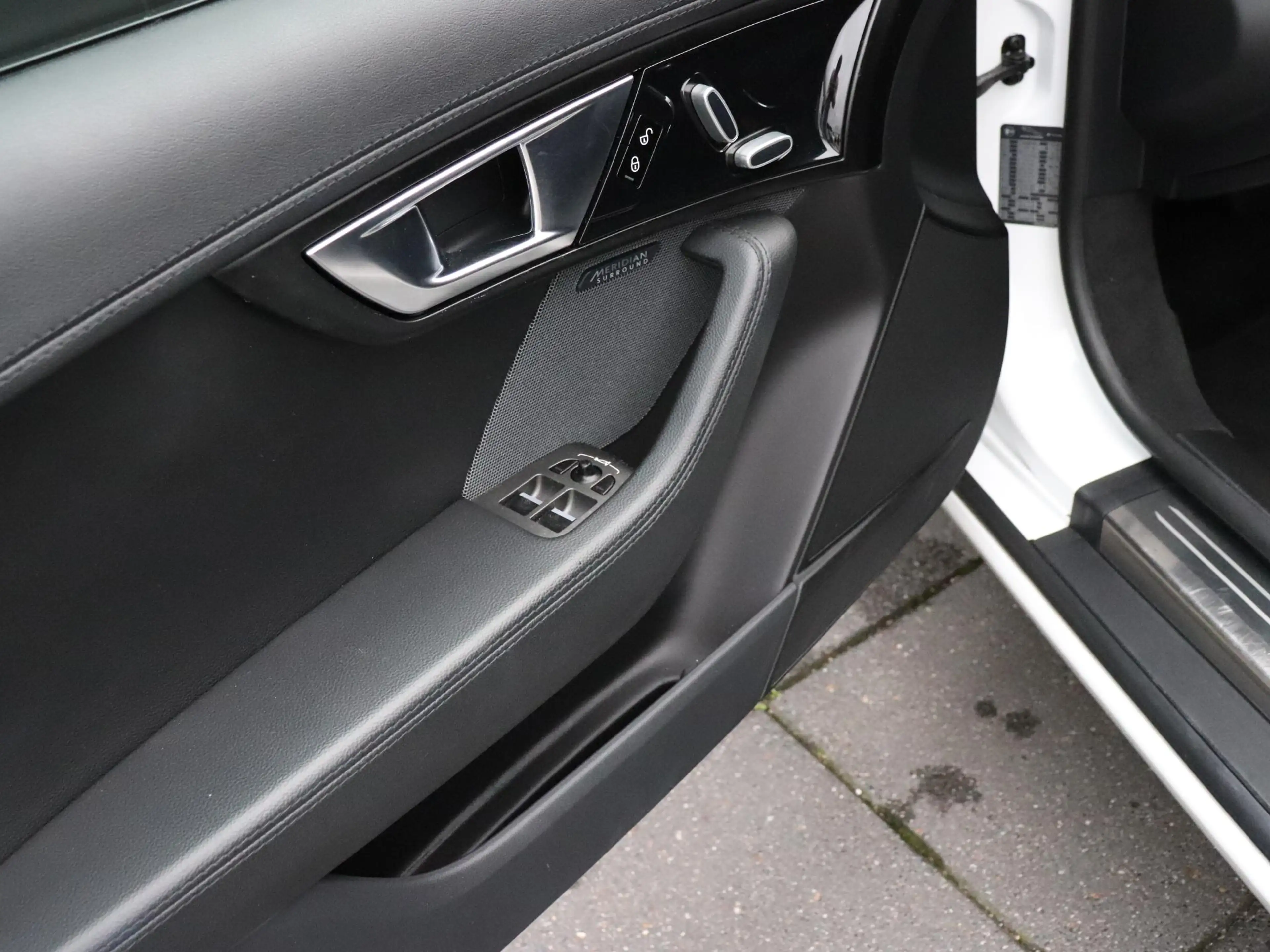 Jaguar F-Type 3.0 V6 Convertible LEDER | NAVI | MERIDIAN SURROUN — photo 21