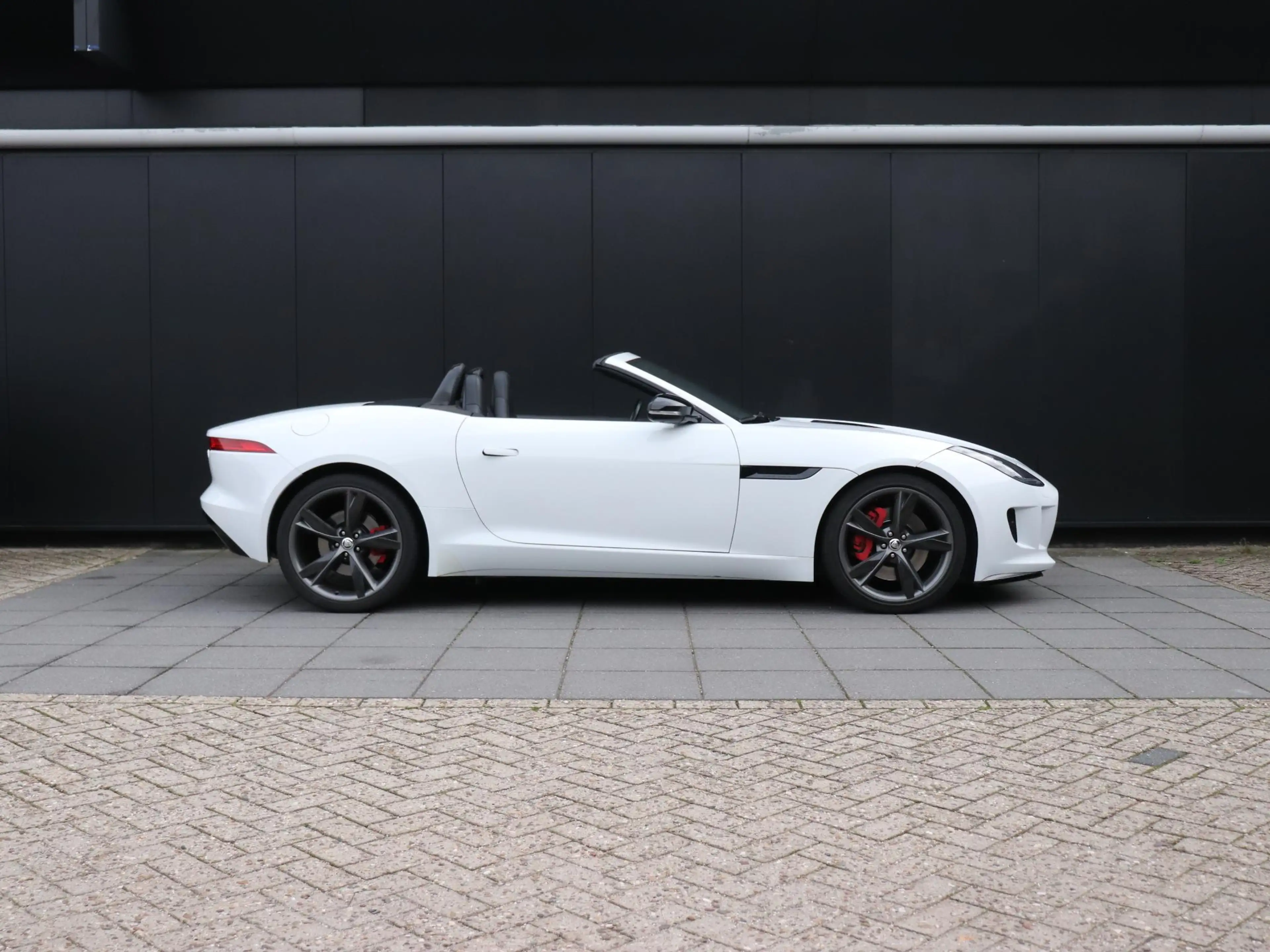 Jaguar F-Type 3.0 V6 Convertible LEDER | NAVI | MERIDIAN SURROUN — photo 6