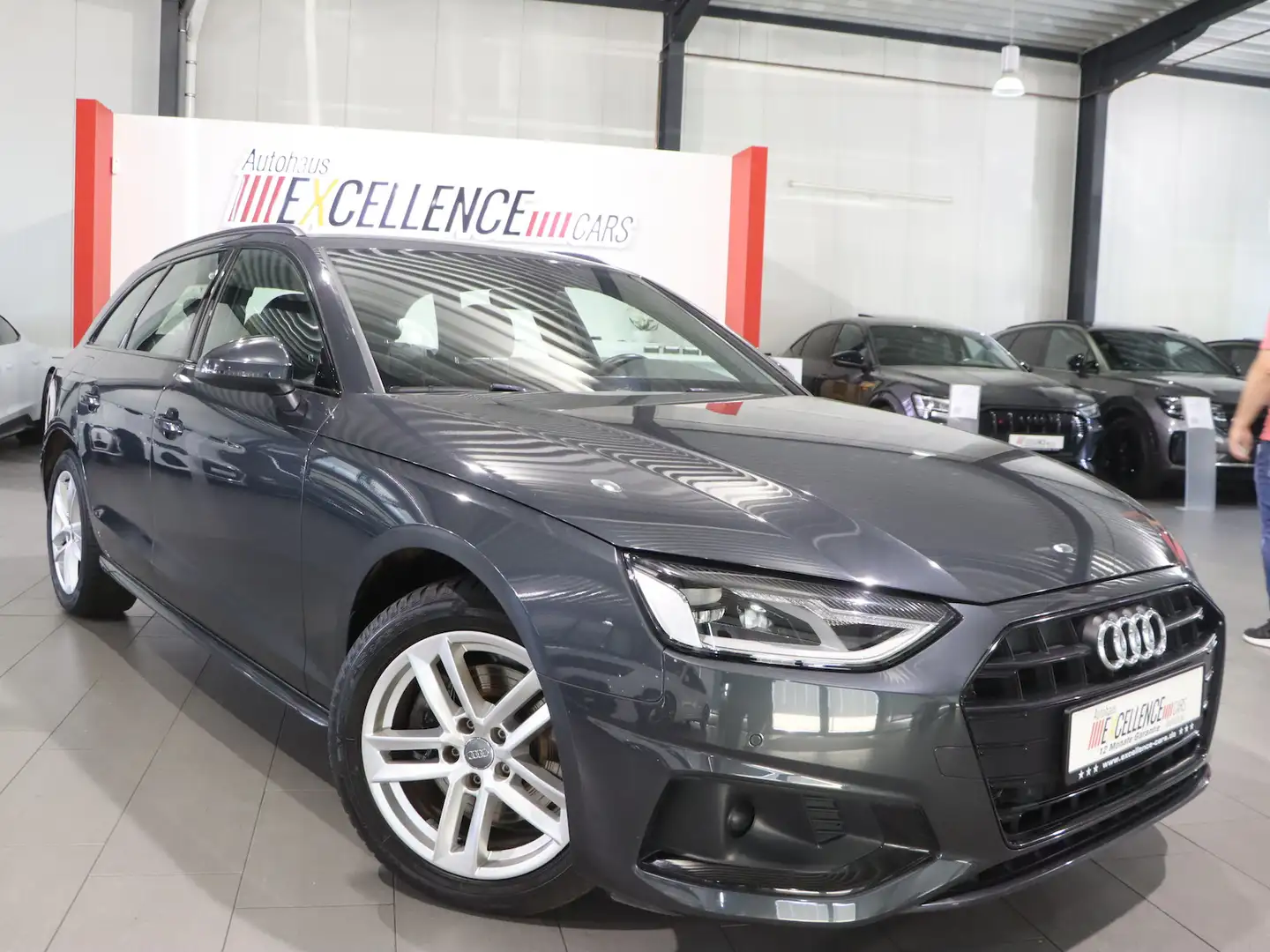 Audi A4 Avant 35 TDI BUSINESS ADVANCED BLACK / LED / Gris - 2