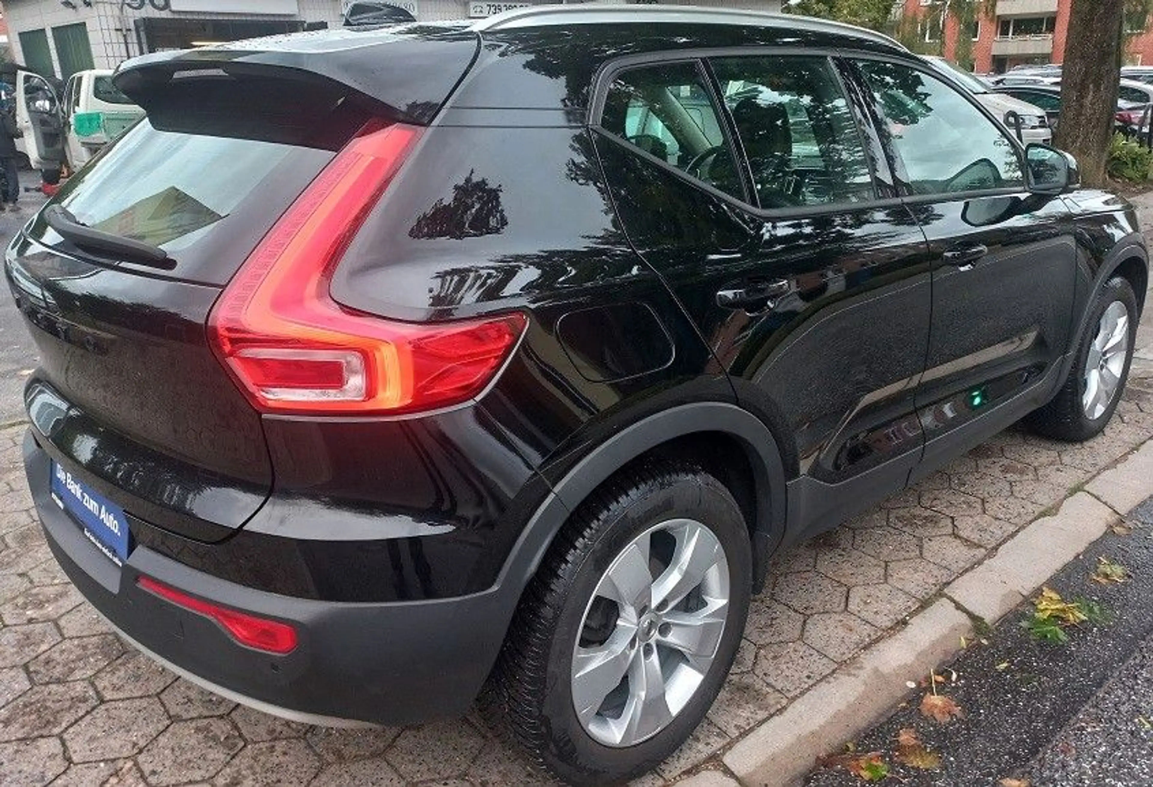 Volvo XC40 2,0D Aut. Klima SHZ Navi Tempo LMF Kamera — photo 10