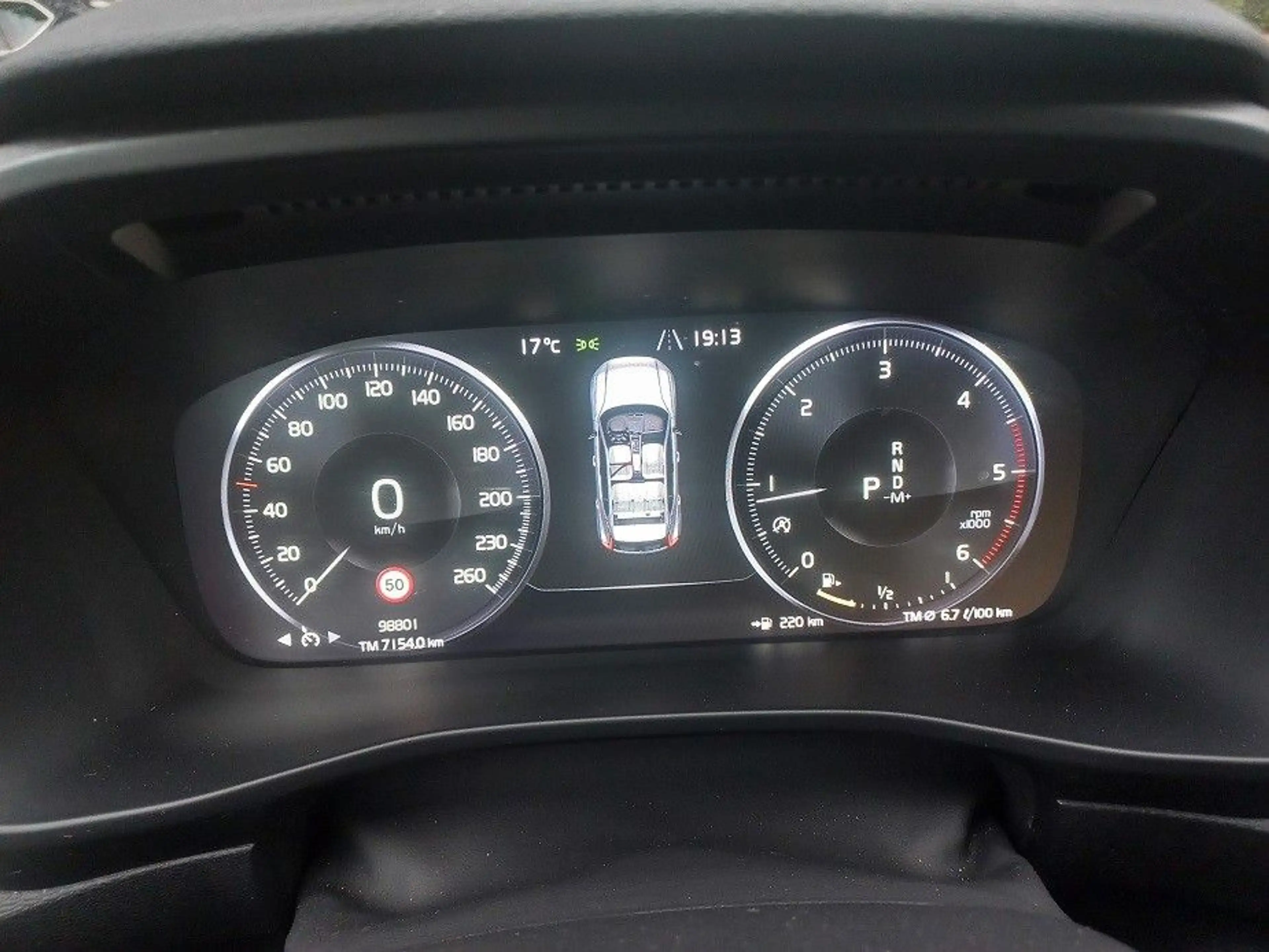 Volvo XC40 2,0D Aut. Klima SHZ Navi Tempo LMF Kamera — photo 27
