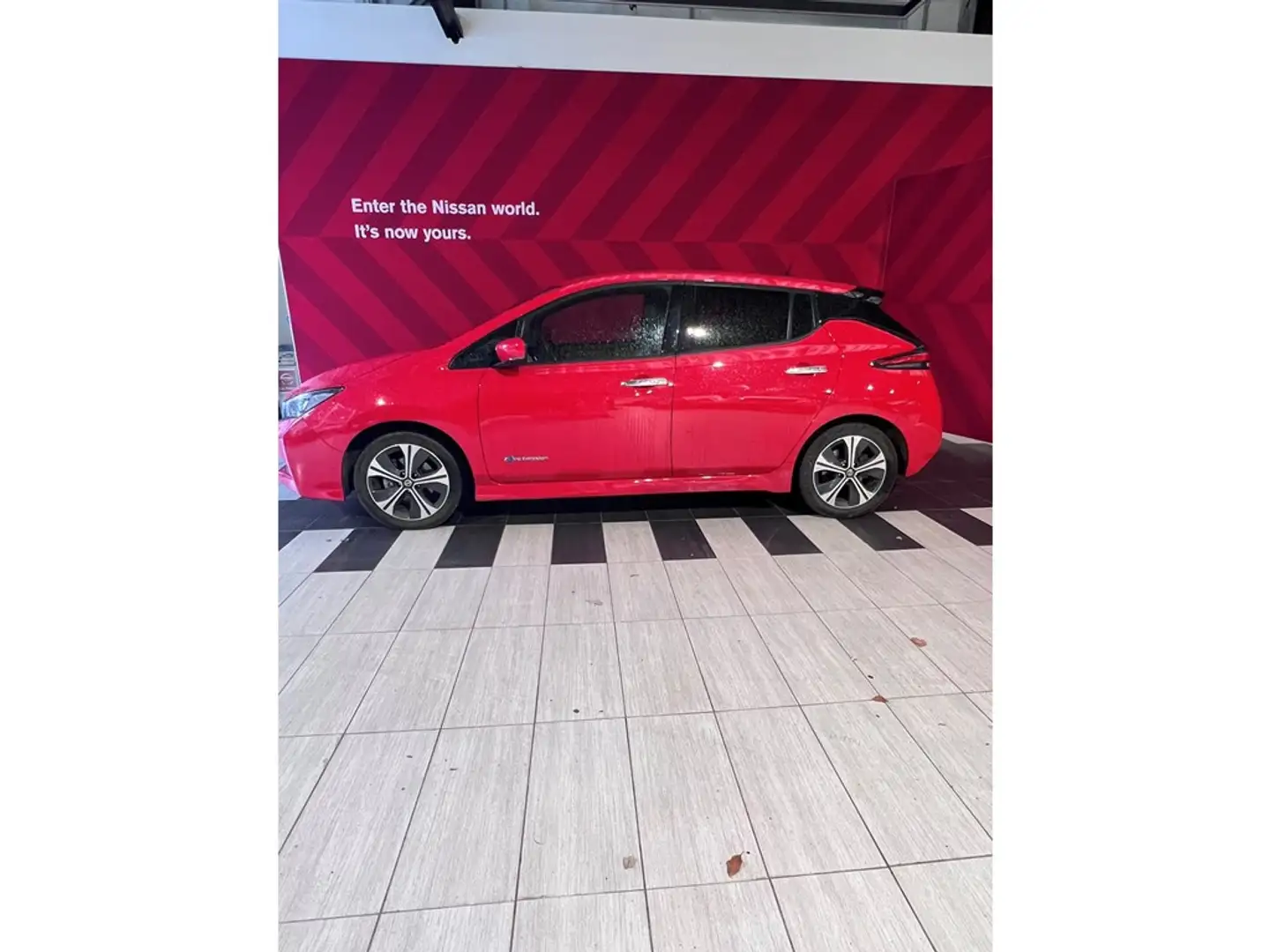 Nissan Leaf N-connecta 40kWh Rosso - 2
