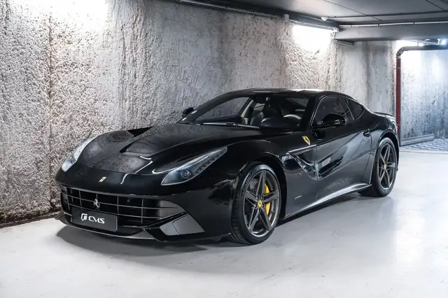 Ferrari F12 Berlinetta V12 6.0 740