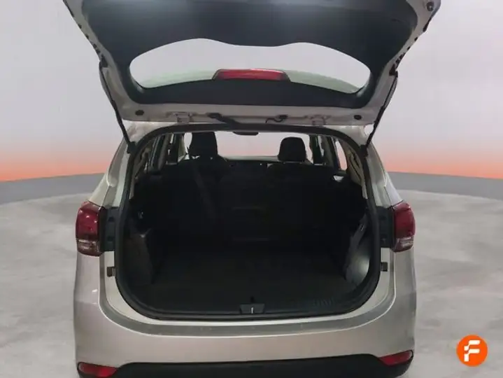 Kia Carens 1.7 CRDi VGT Eco-Dynamics Basic 2018, foto 27