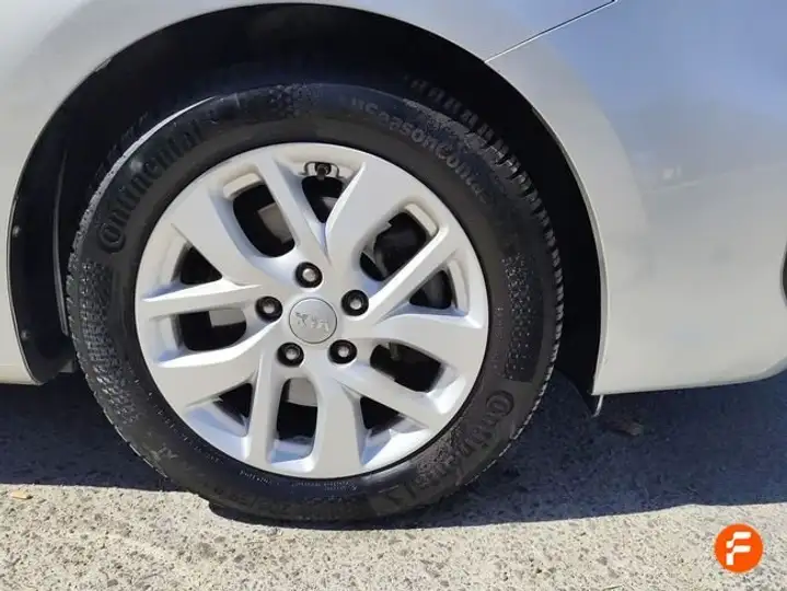 Kia Carens 1.7 CRDi VGT Eco-Dynamics Basic 2018, foto 28