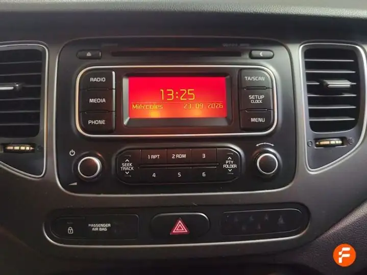 Kia Carens 1.7 CRDi VGT Eco-Dynamics Basic 2018, foto 13