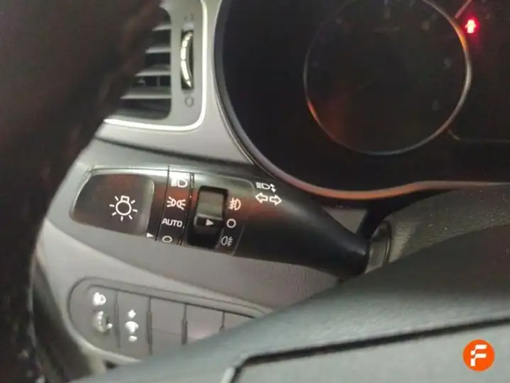 Kia Carens 1.7 CRDi VGT Eco-Dynamics Basic 2018, foto 21