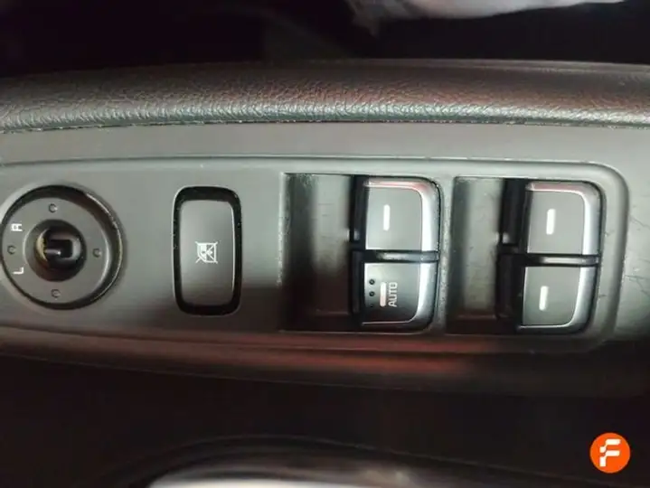 Kia Carens 1.7 CRDi VGT Eco-Dynamics Basic 2018, foto 23