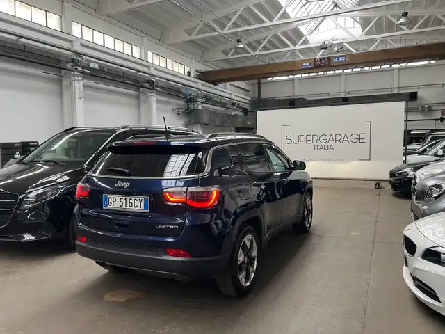 Jeep Compass view 4