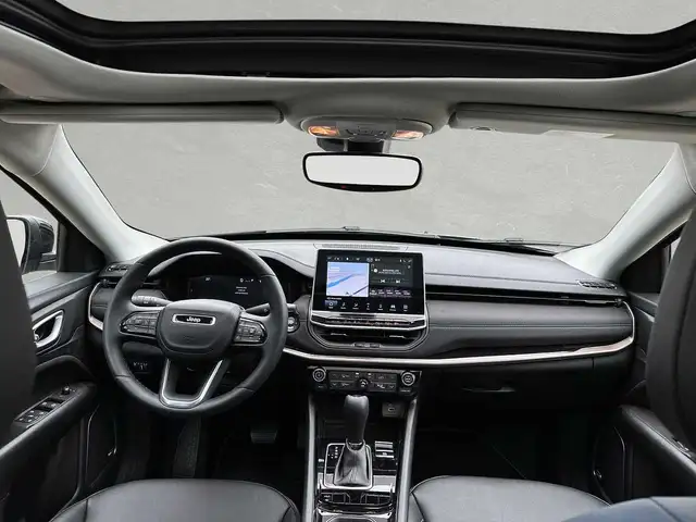 Jeep Compass view 4