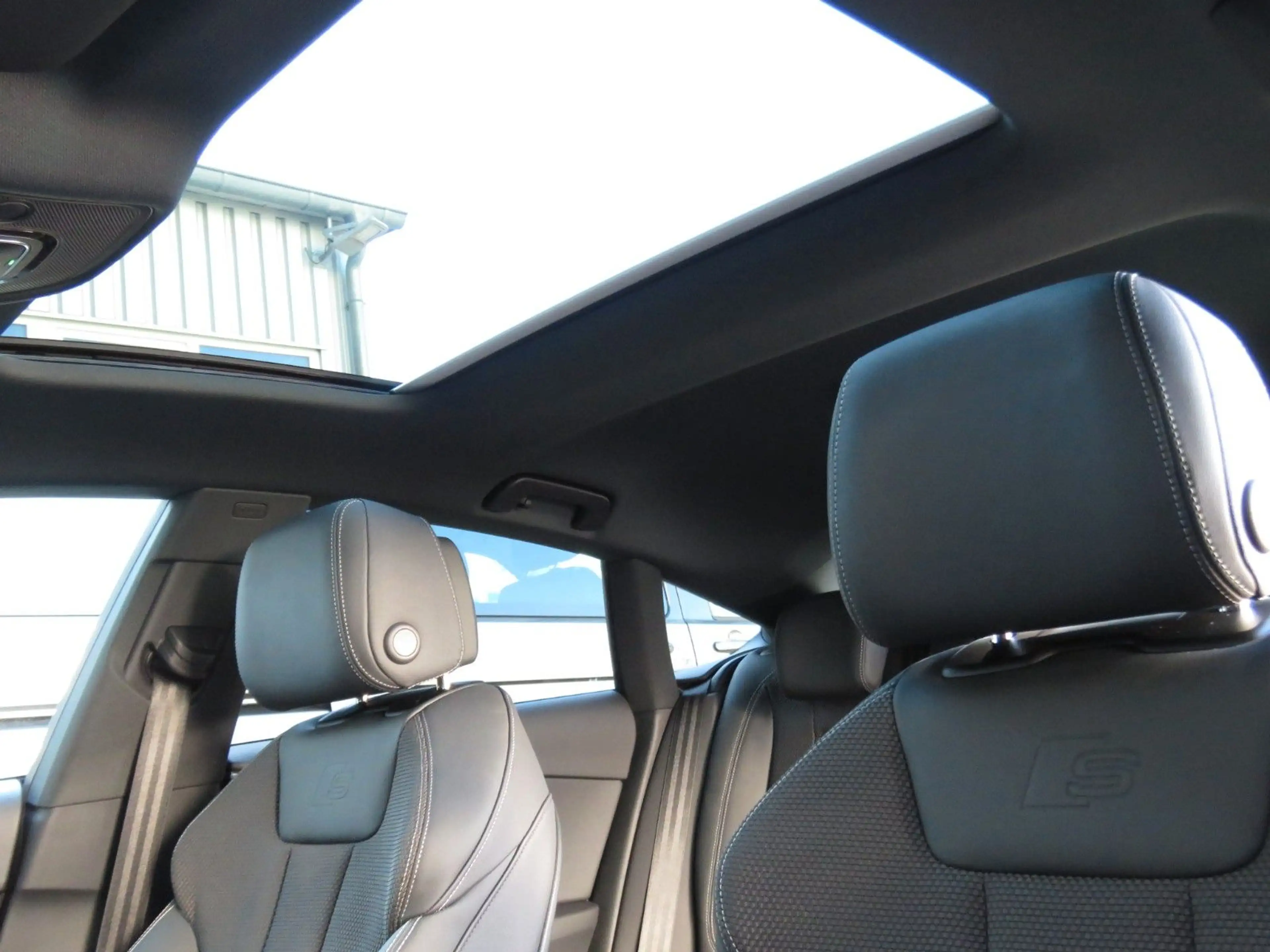 Audi A5 Sportback 40TDI S tronic PANO NAV S line int. — photo 7