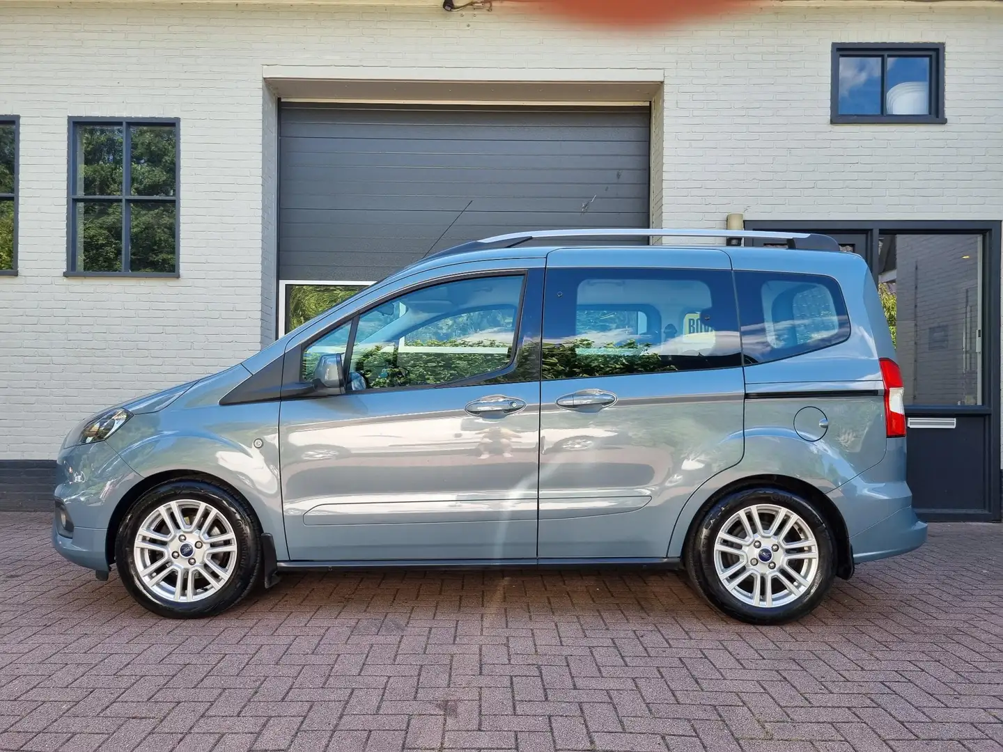 Ford Tourneo Courier 1.0 Titanium AIRCO ECC / CRUISE / TREKHAAK Bleu - 2