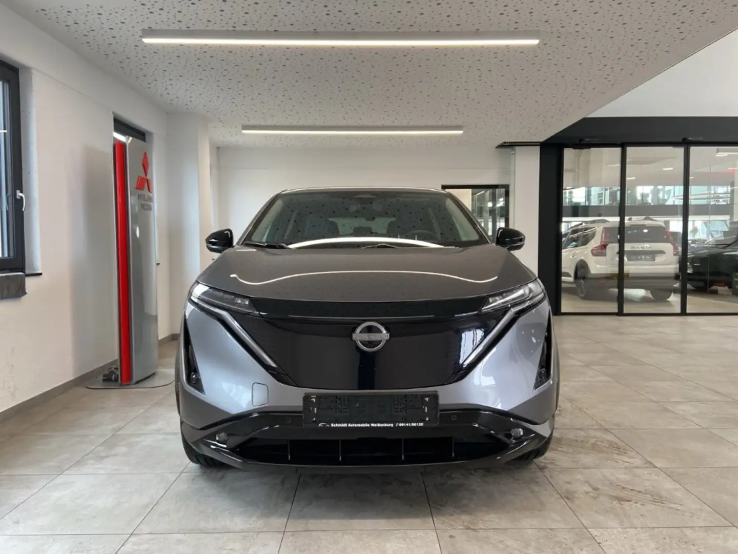 Nissan Ariya Evolve e-4orce 87kw 4WD BOSE/NAVI/PANO Gri - 2