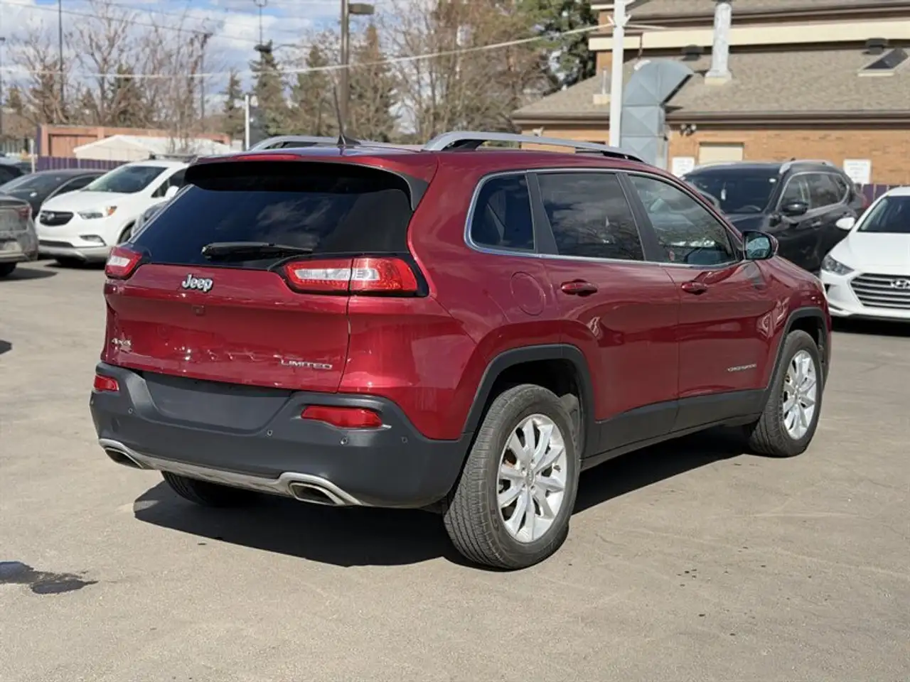 Jeep Cherokee снимка Jeep Cherokee