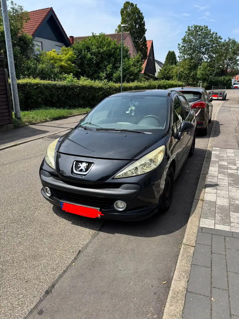 Peugeot 207 - 1