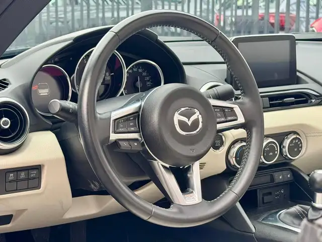 Mazda MX-5 view 10