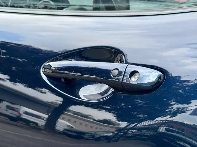 Mazda MX-5 view 2