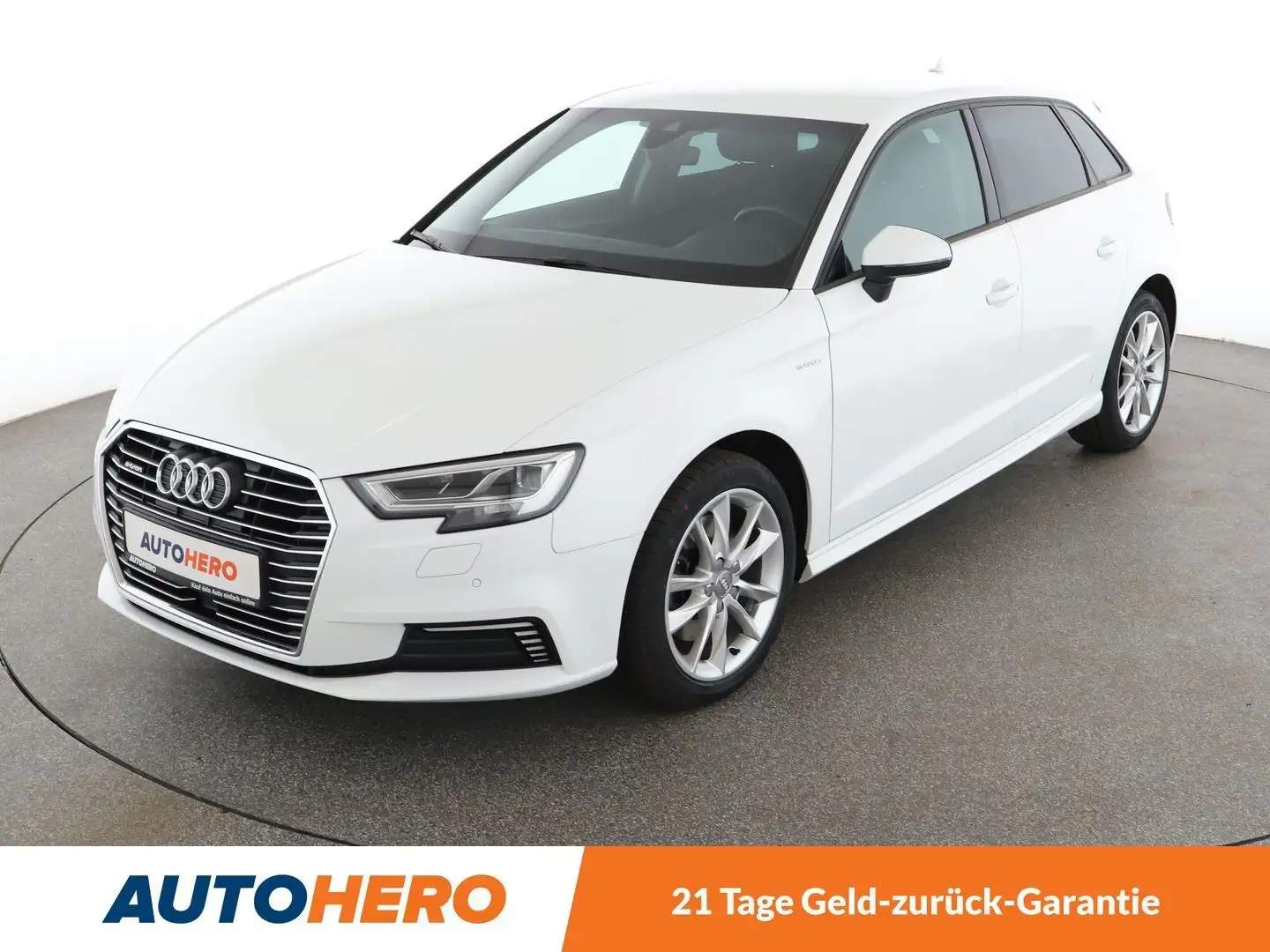 Audi A3 1.4 TFSI e-tron Aut.*NAVI*PDC*SHZ*TEMPO Weiß - 1