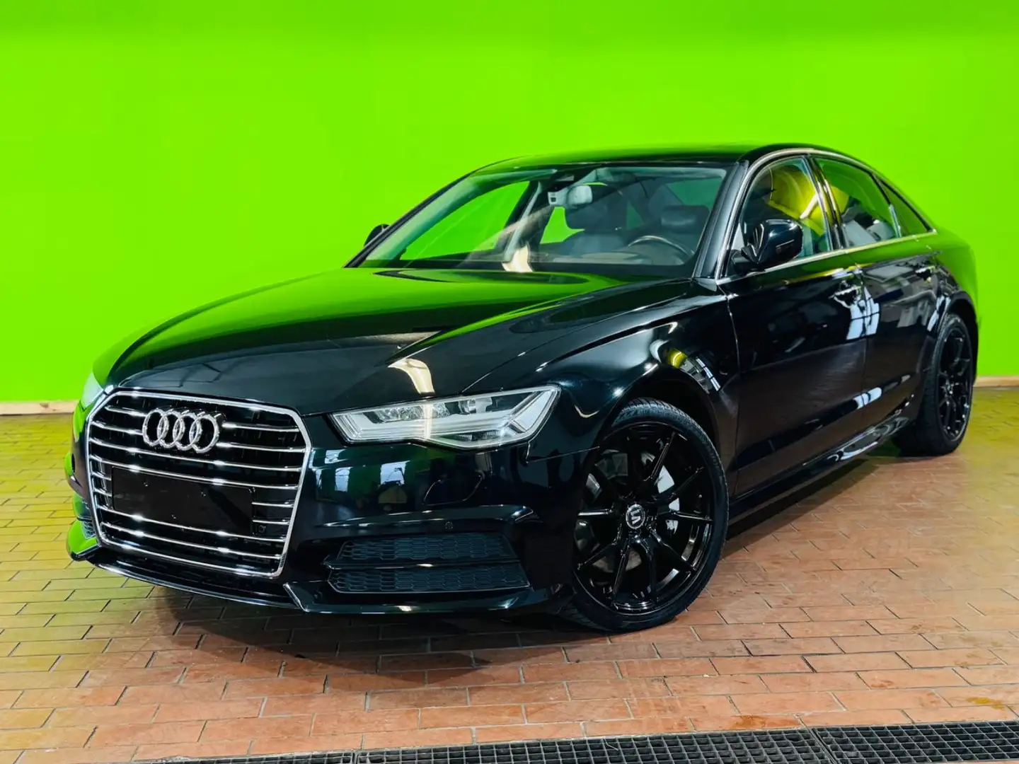 Audi A6 Matrix Head-Up Schiebedach Sitzklima Keyless Schwarz - 1
