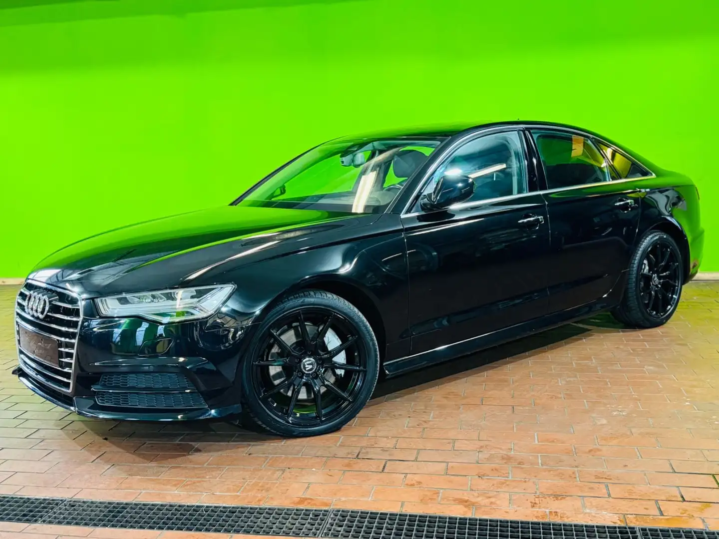 Audi A6 Matrix Head-Up Schiebedach Sitzklima Keyless Schwarz - 2