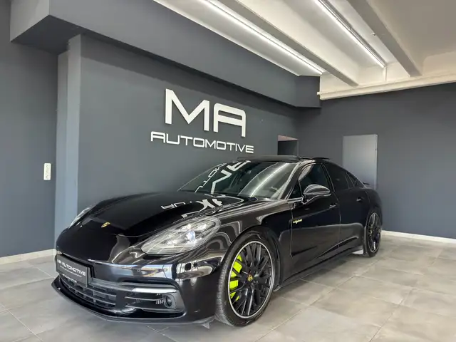 Porsche Panamera 4 E-Hybrid*BOSE*PANO*ACC*MATRIX*CHRONO*LUFT*KAMERA