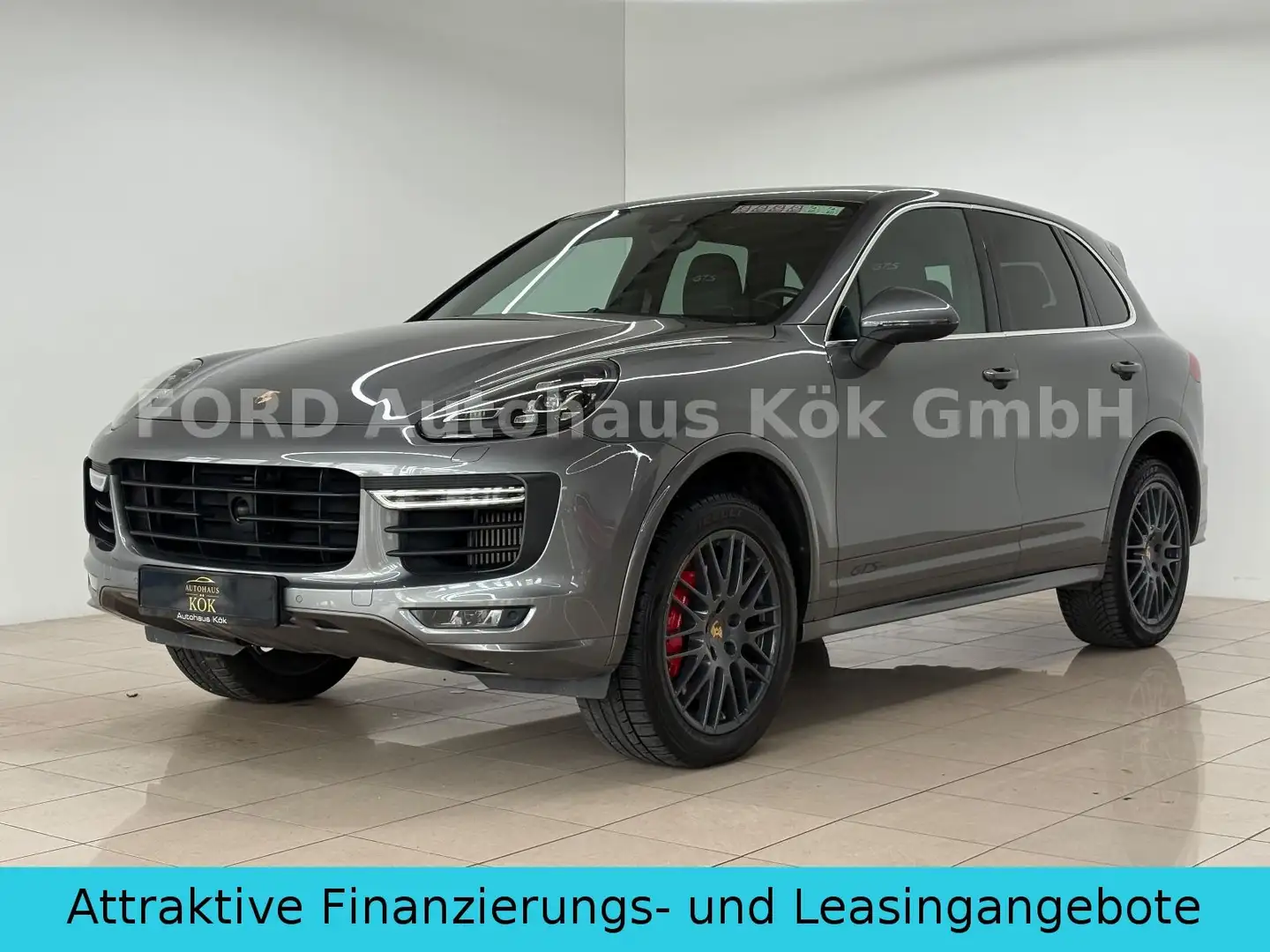 Porsche Cayenne GTS 8 Fach PANO Chrono CARBON BOSE ALCAN Grau - 1