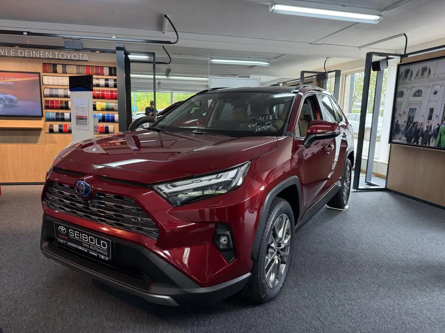 Toyota RAV 4 Hybrid 4x2 Lounge ❗️Sofort-Verfügbar❗️ Leasingakti Rot - 1
