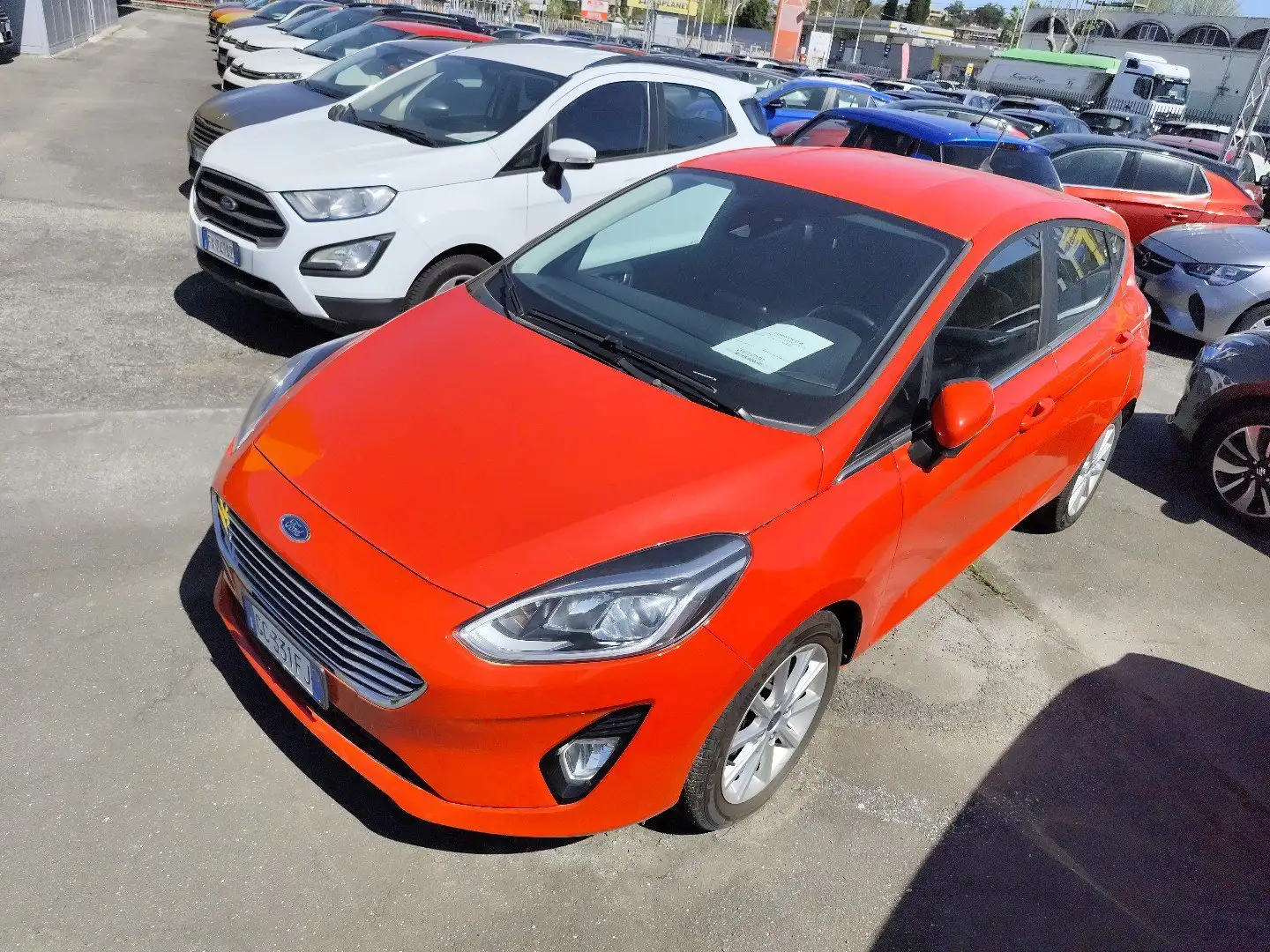 Ford Fiesta 1.5 EcoBlue 5 porte Titanium Rosso - 2