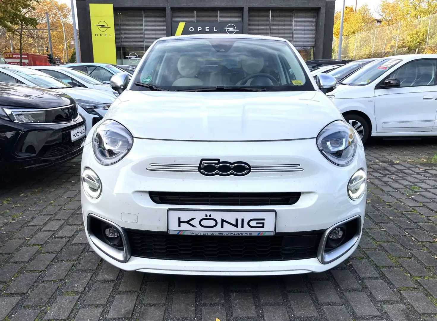 Fiat 500X 1,5 GSE DolceVita Automatik*Leder*el. Dach Weiß - 2