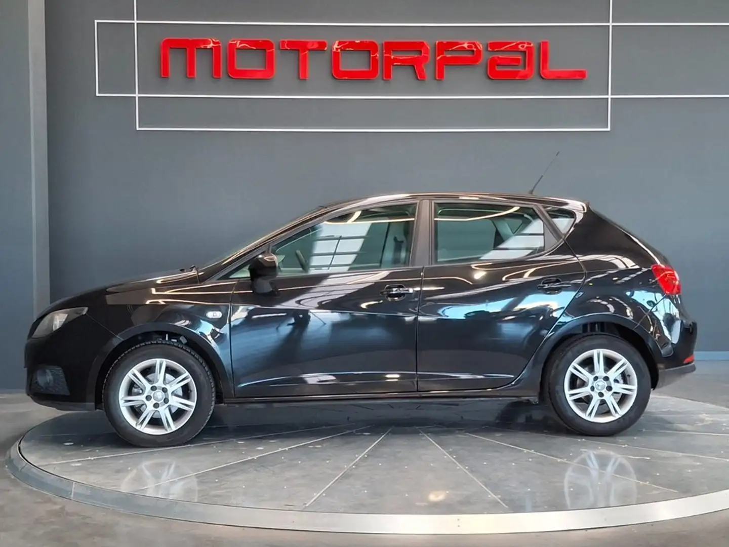 SEAT Ibiza 1.6 TDI 90cv Style Negro - 2