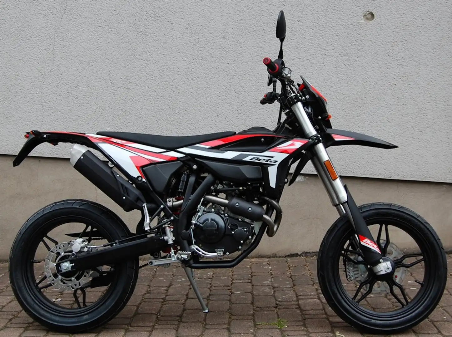 Beta RR 125 RR 125 4T T SuperMoto Noir - 1