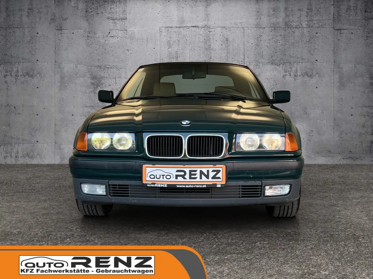 BMW 318 318i Cabrio Aut Verde - 2