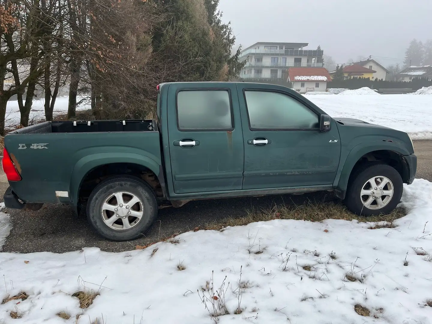 Isuzu D-Max Grün - 2