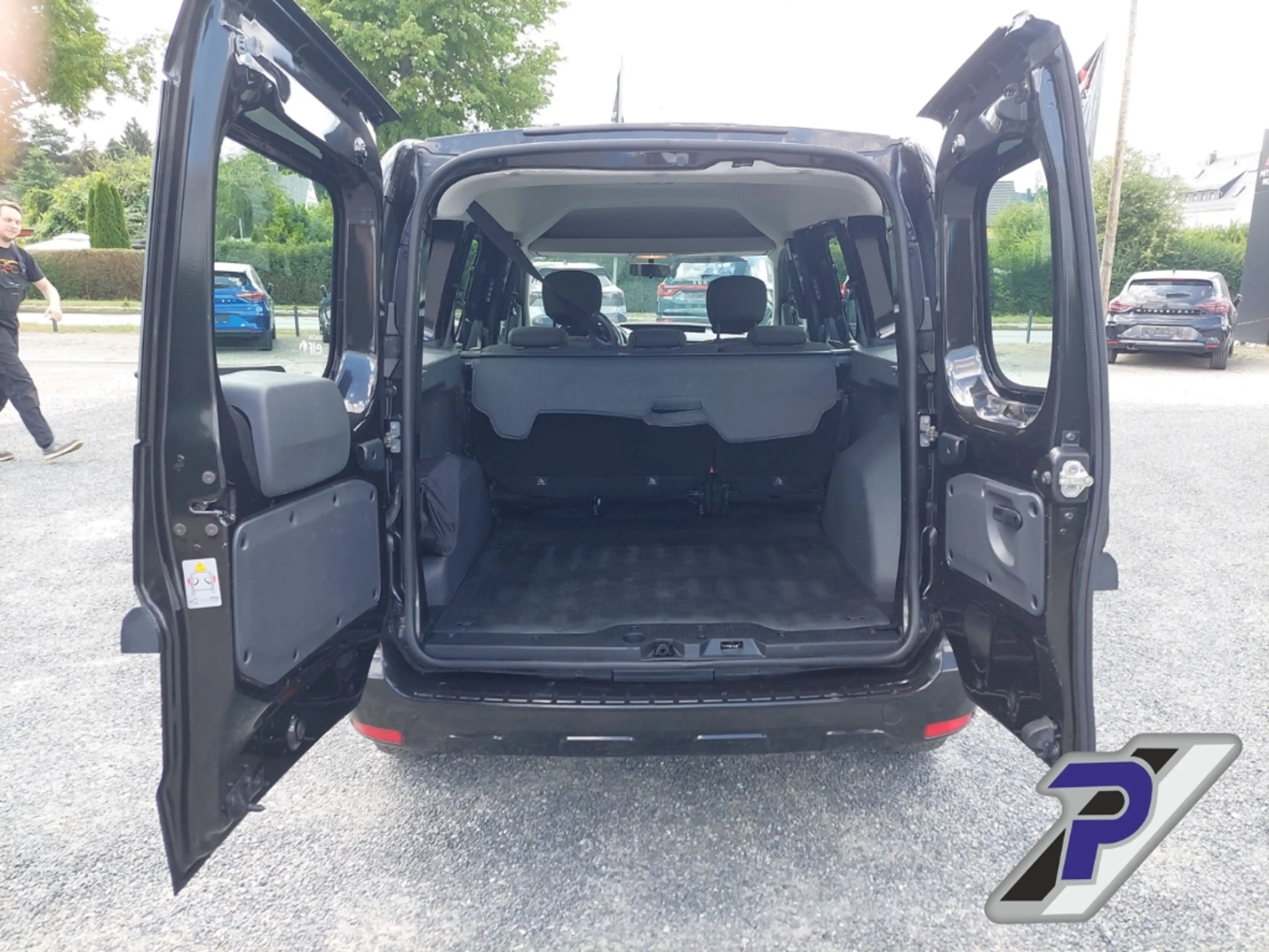 Dacia Dokker Comfort Apple CarPlay Android Auto Fahrerprofil Te — photo 10