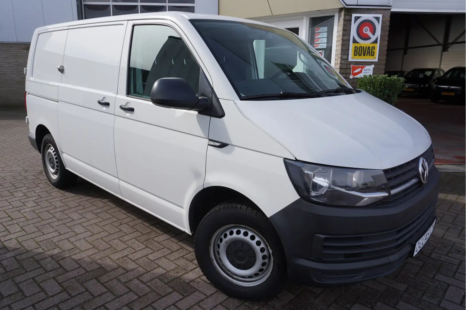 Volkswagen Transporter 2.0 TDI L1H1 Automaat Wit - 1