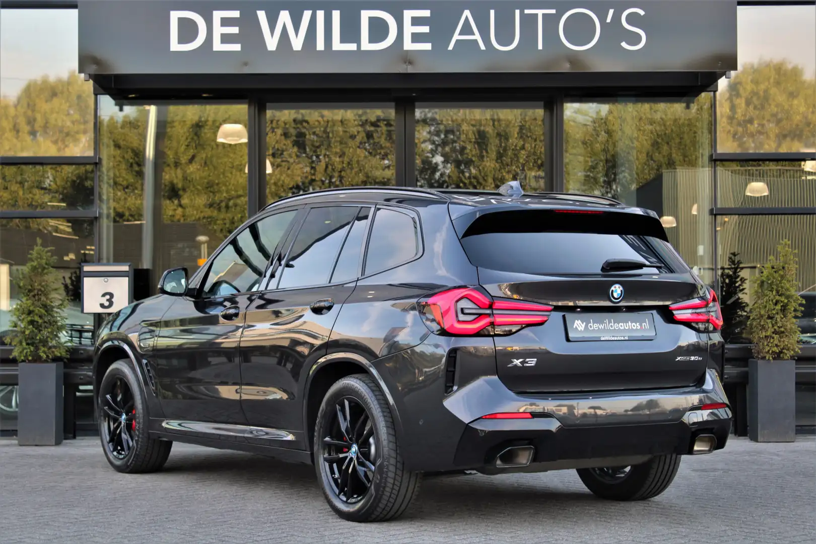 BMW X3 xDrive30e M-sport 292pk Pano Memory Laser Head-up Grijs - 2