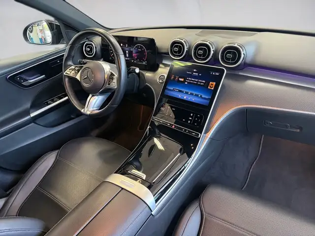 Mercedes-Benz C-Class view 13