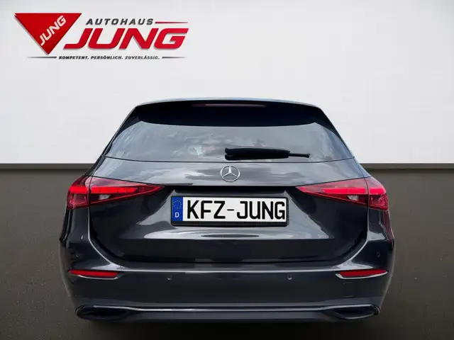 Mercedes-Benz C-Class view 6