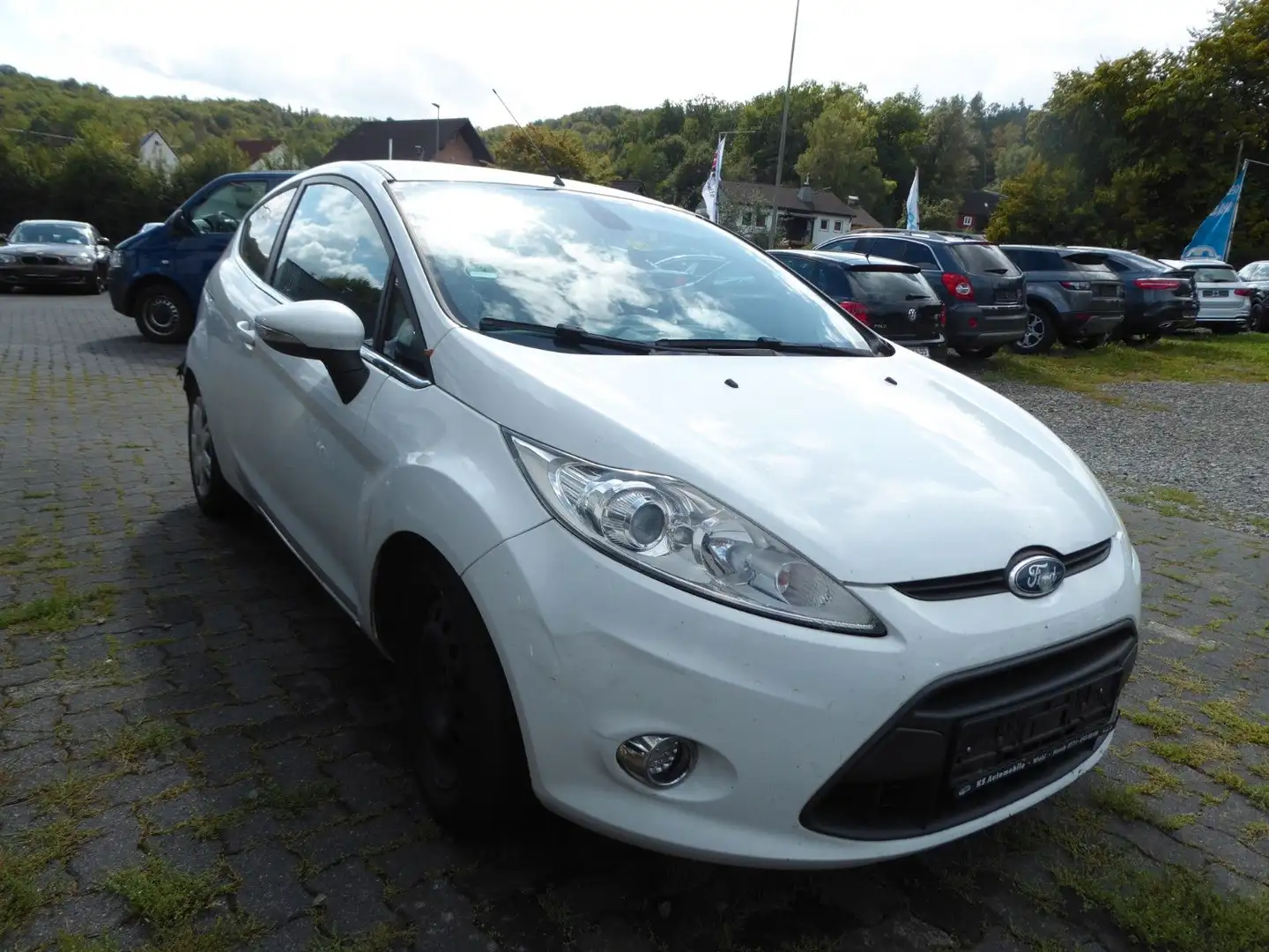Ford Fiesta 1,6 TDCi 70kW Weiß - 1