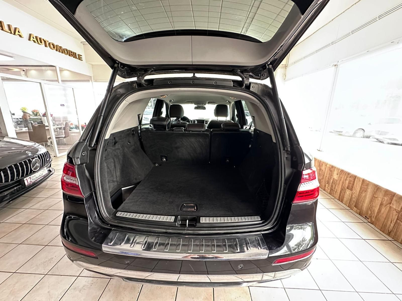 Mercedes-Benz ML 350 CDI BlueTec — photo 12