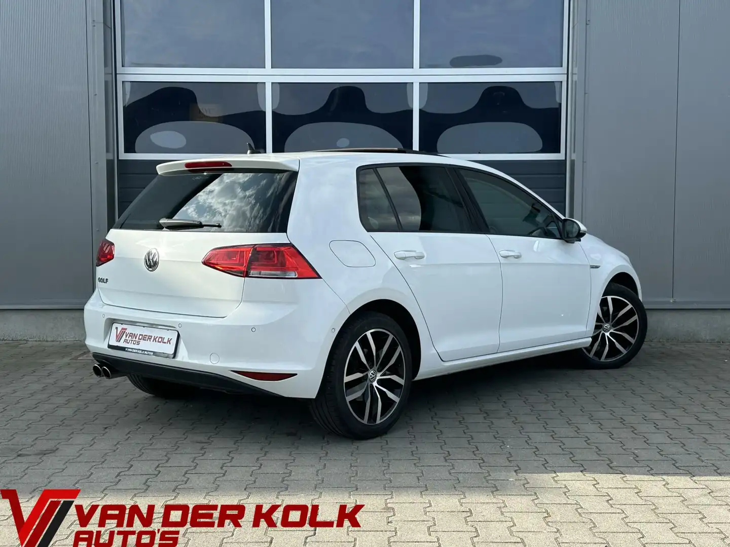 Volkswagen Golf 1.4 TSI CUP Edition Panorama Navi Cruise Climate - 2