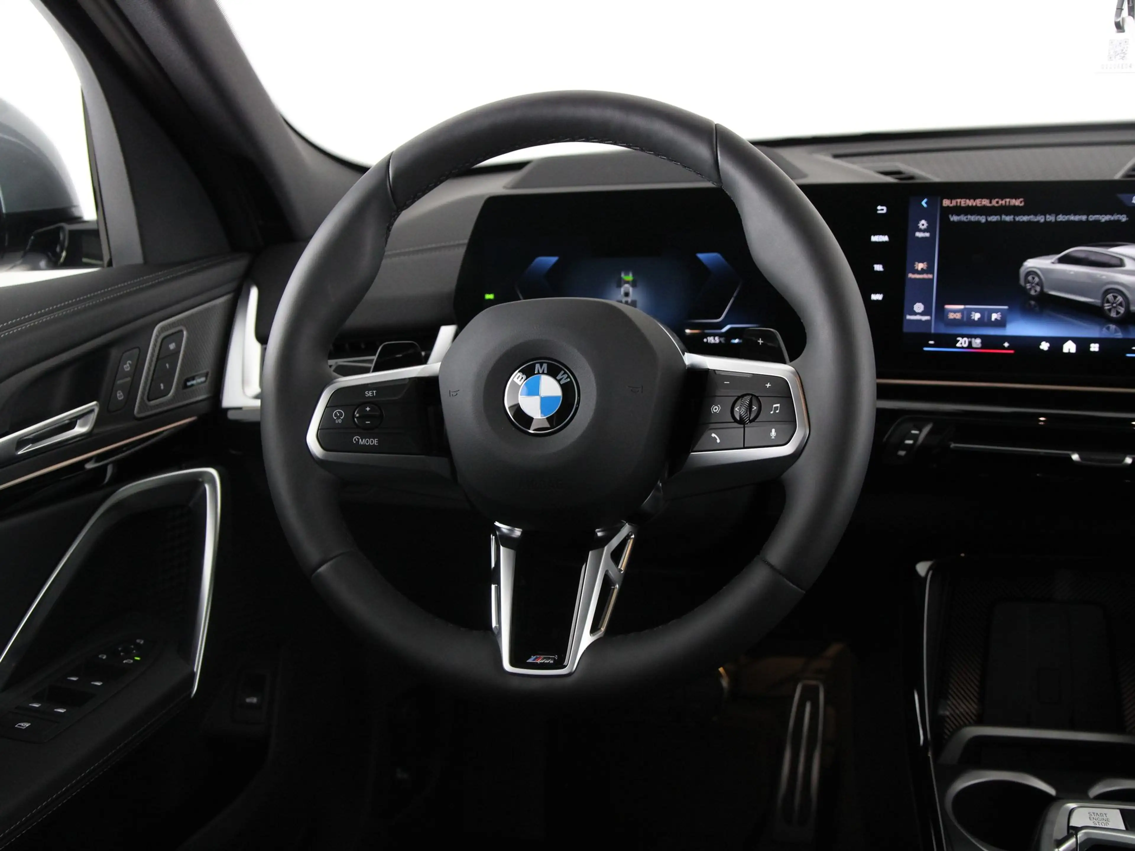 BMW X2 sDrive20i — photo 2