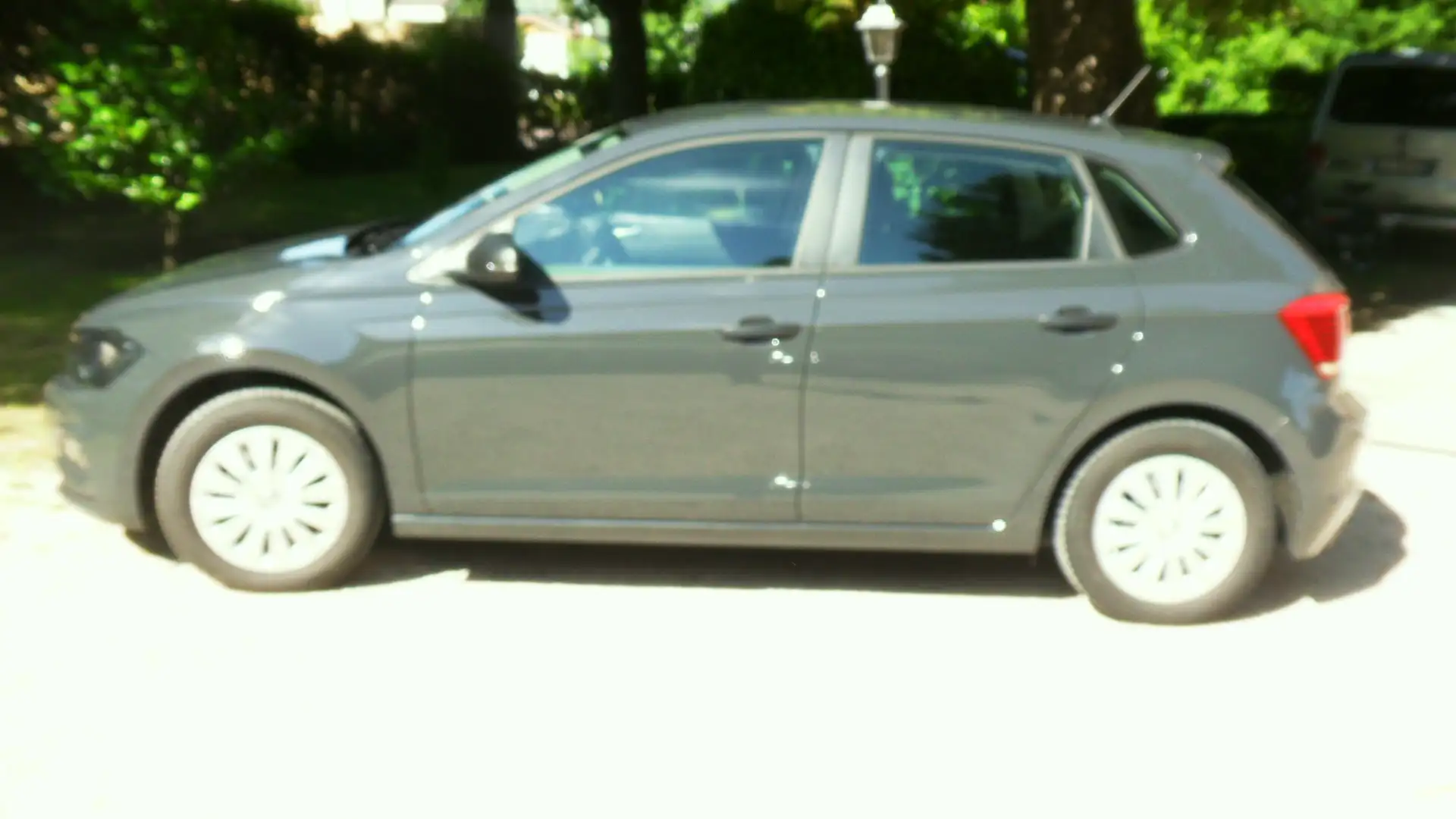 Volkswagen Polo Polo 5p 1.0 evo Trendline 65cv Grijs - 2