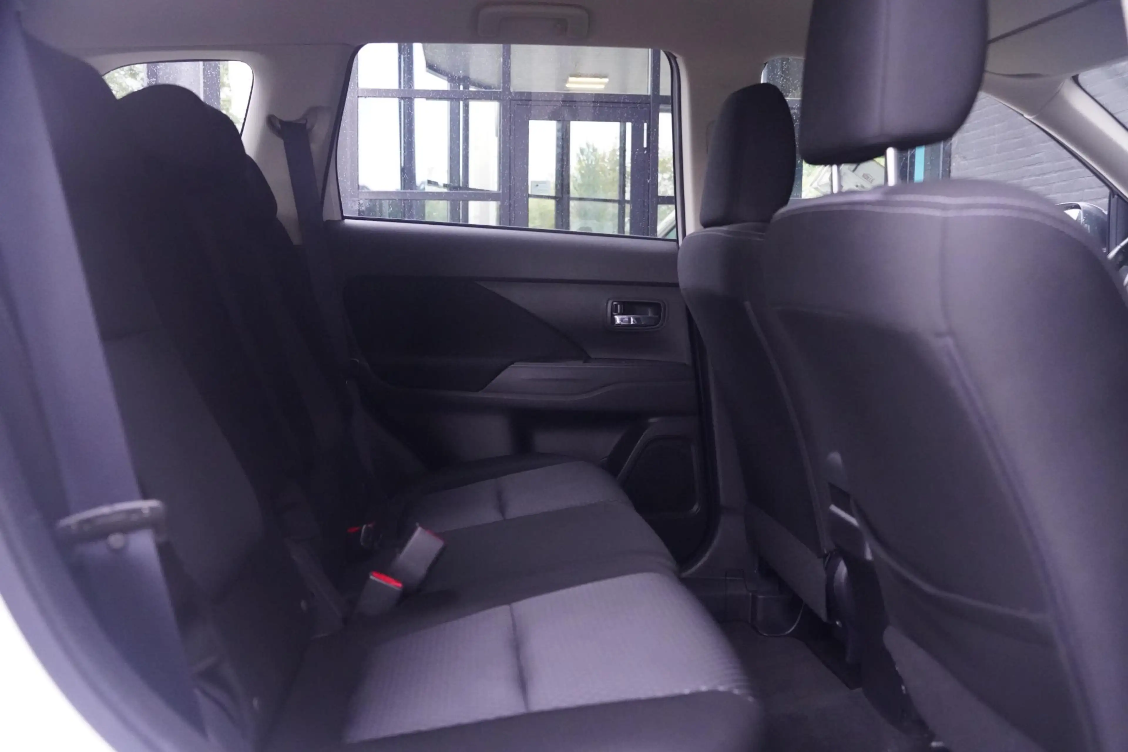 Mitsubishi Outlander 2.0 Instyle 4WD Camera Trekhaak Cruise Clima — photo 35