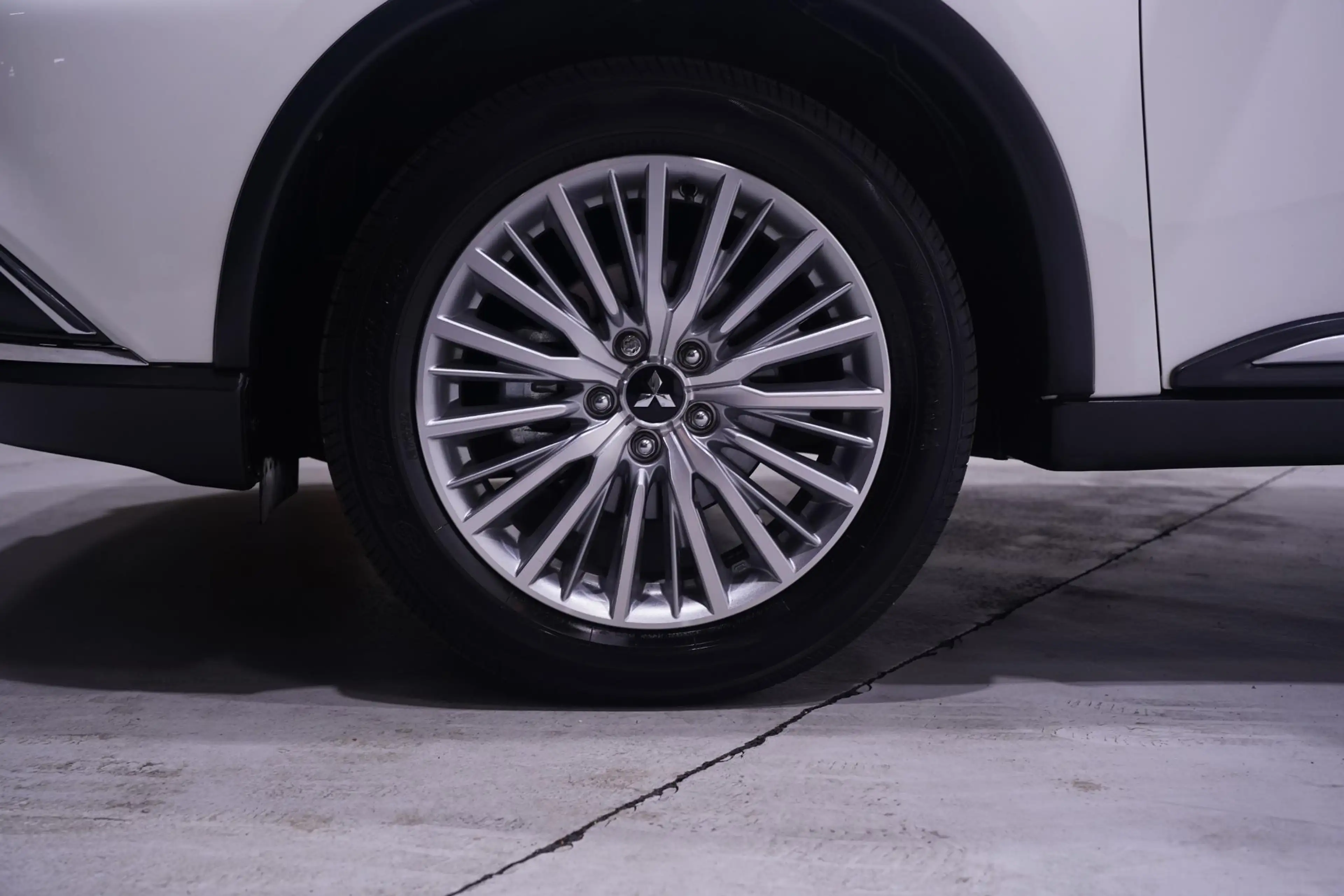 Mitsubishi Outlander 2.0 Instyle 4WD Camera Trekhaak Cruise Clima — photo 5