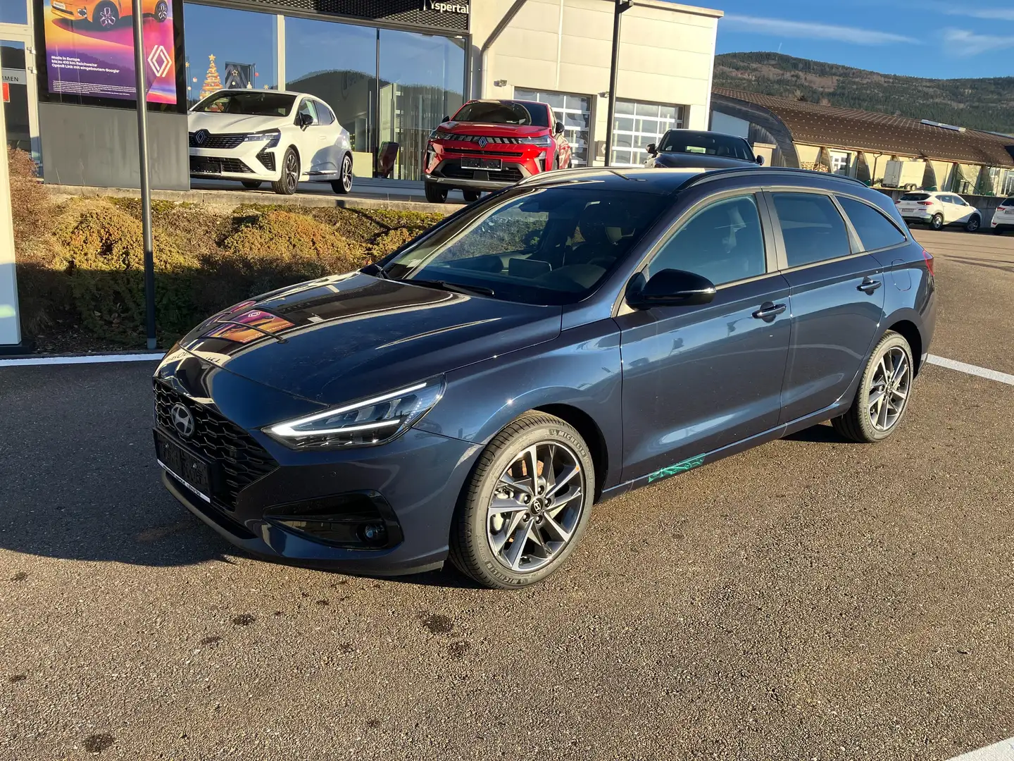 Hyundai i30 Kombi GO Plus 1.0 TGDI DCT Blau - 2
