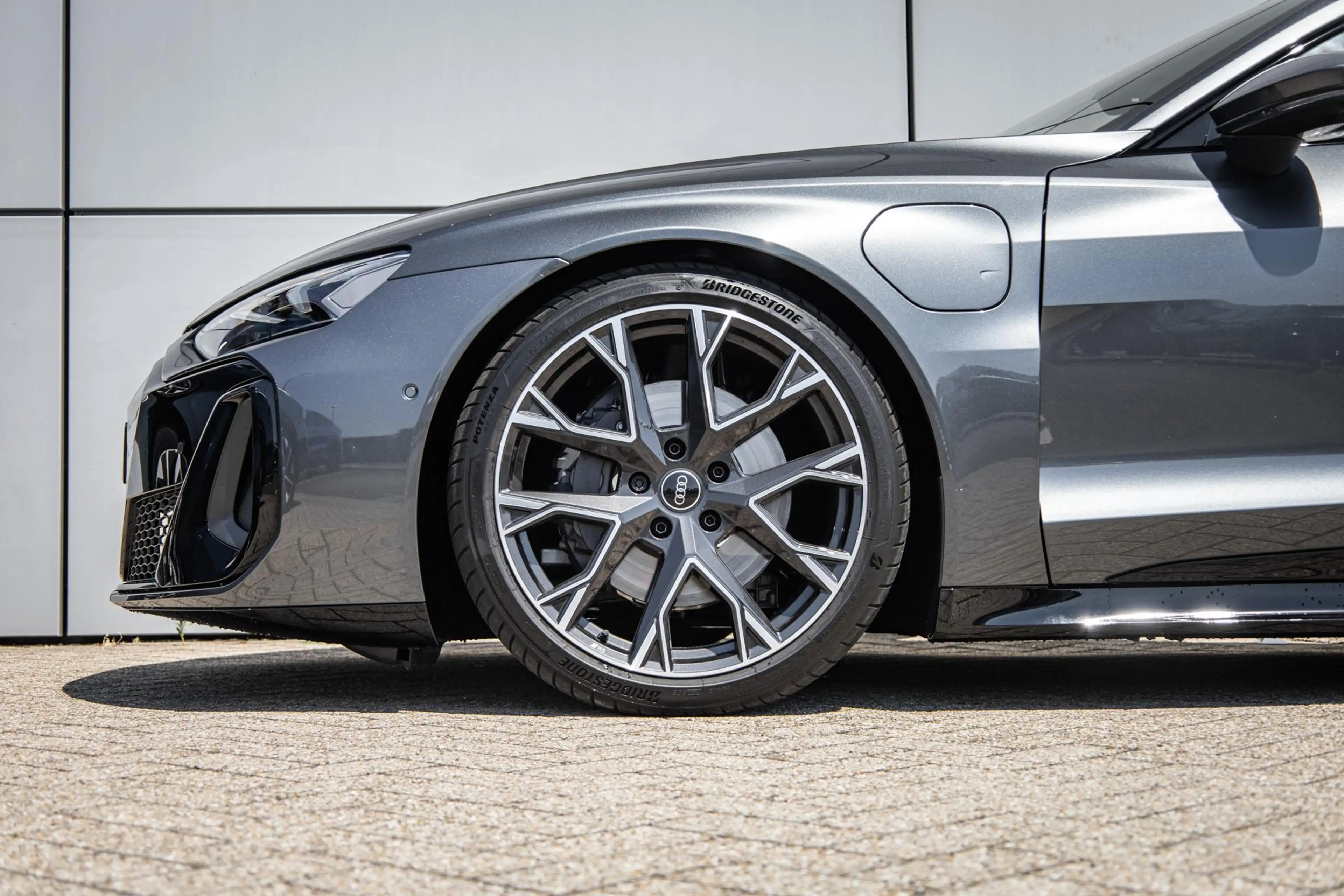 Audi e-tron GT 503pk | B&O 3D | Achterasbesturing | Autonome Park — photo 13